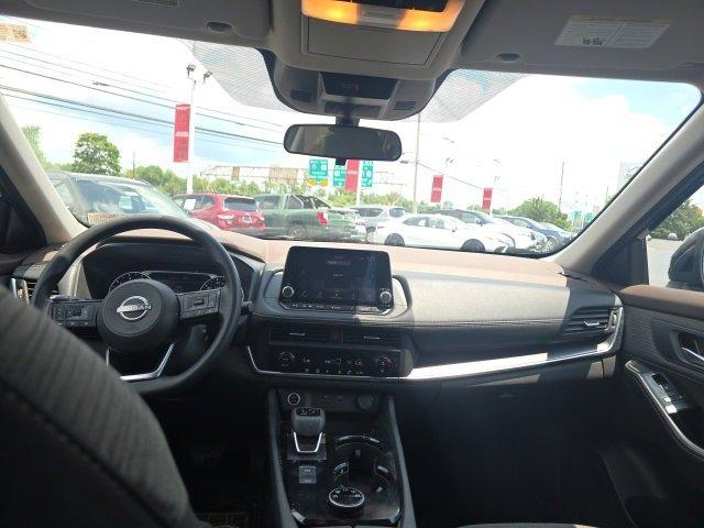 2023 Nissan Rogue Vehicle Photo in Harrisburg, PA 17111-1033
