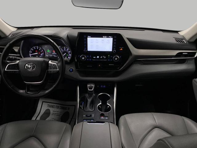 2022 Toyota Highlander Vehicle Photo in Appleton, WI 54913