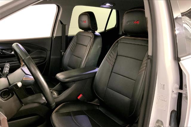 2023 GMC Terrain Vehicle Photo in Lees Summit, MO 64086