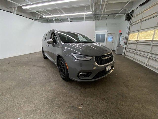 2022 Chrysler Pacifica Vehicle Photo in PORTLAND, OR 97225-3518