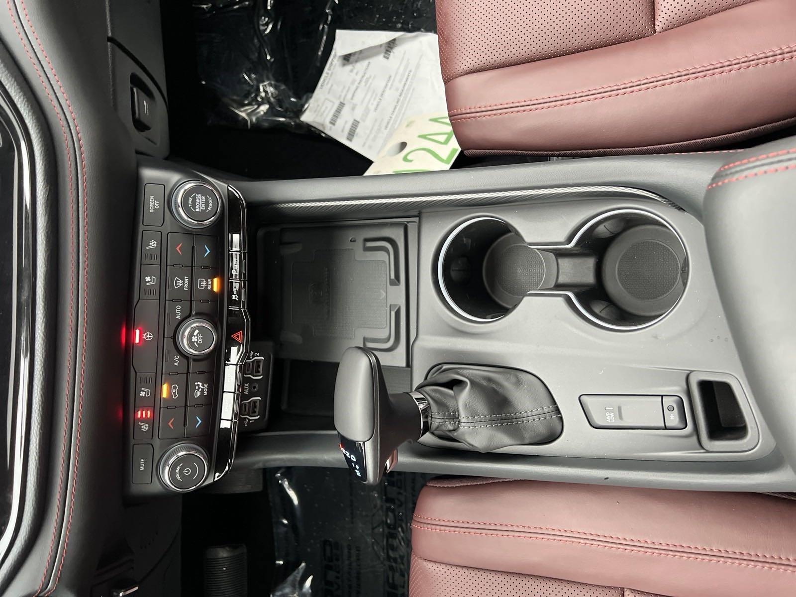 2024 Dodge Durango Vehicle Photo in Mechanicsburg, PA 17050-1707