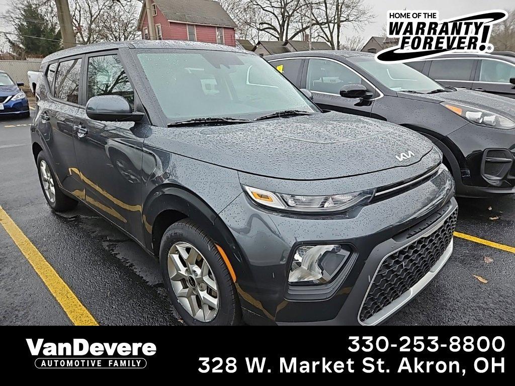 2022 Kia Soul Vehicle Photo in AKRON, OH 44303-2185