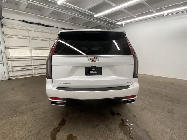 2022 Cadillac Escalade Vehicle Photo in PORTLAND, OR 97225-3518