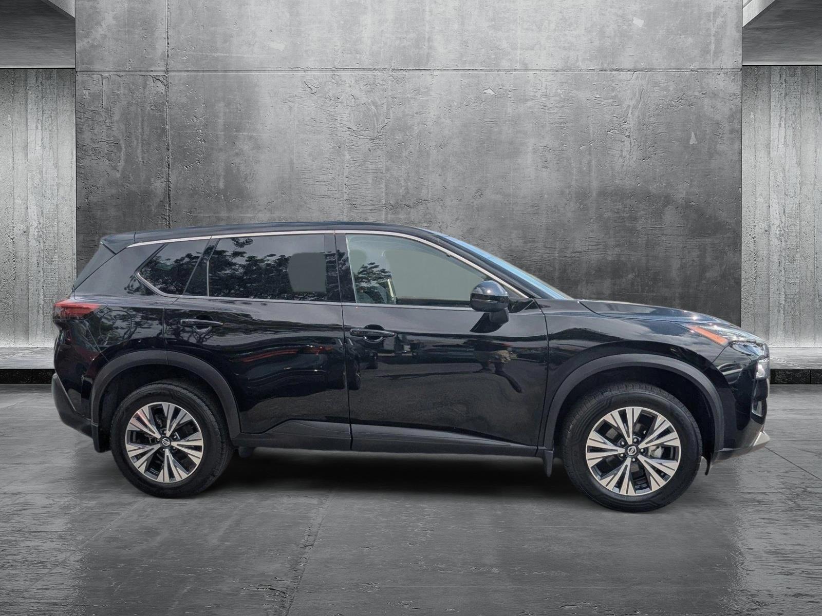 2021 Nissan Rogue Vehicle Photo in Miami, FL 33135