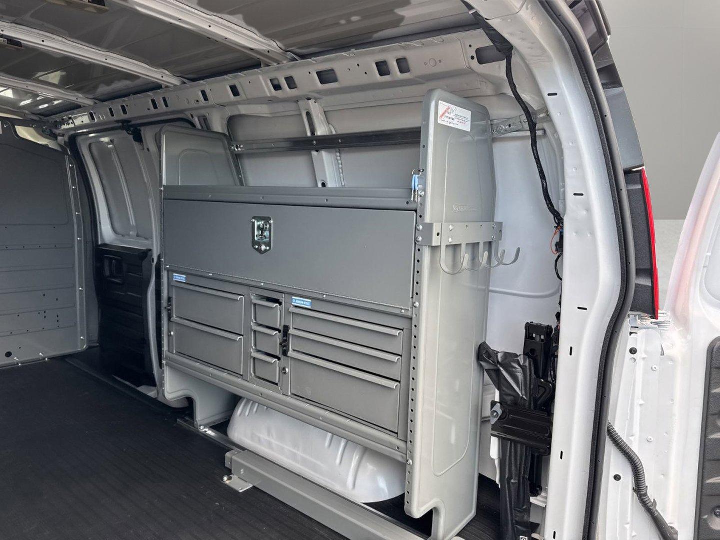 2025 Chevrolet Express Cargo 2500 Vehicle Photo in GEORGETOWN, TX 78626-7508