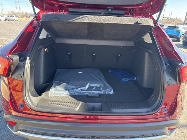 2025 Chevrolet Trax Vehicle Photo in MANHATTAN, KS 66502-5036