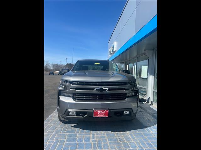 Used 2022 Chevrolet Silverado 1500 Limited RST with VIN 1GCUYEET1NZ133136 for sale in New London, WI