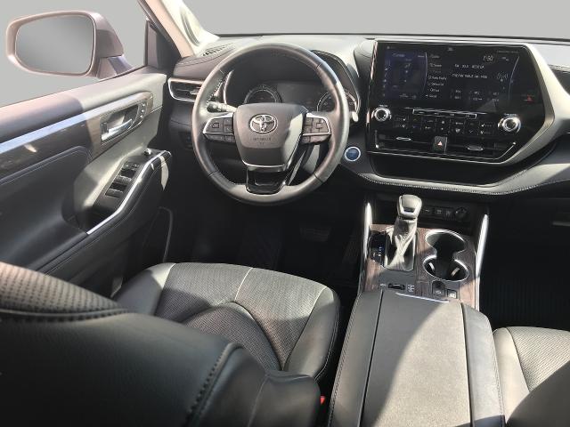 2021 Toyota Highlander Vehicle Photo in GREEN BAY, WI 54303-3330