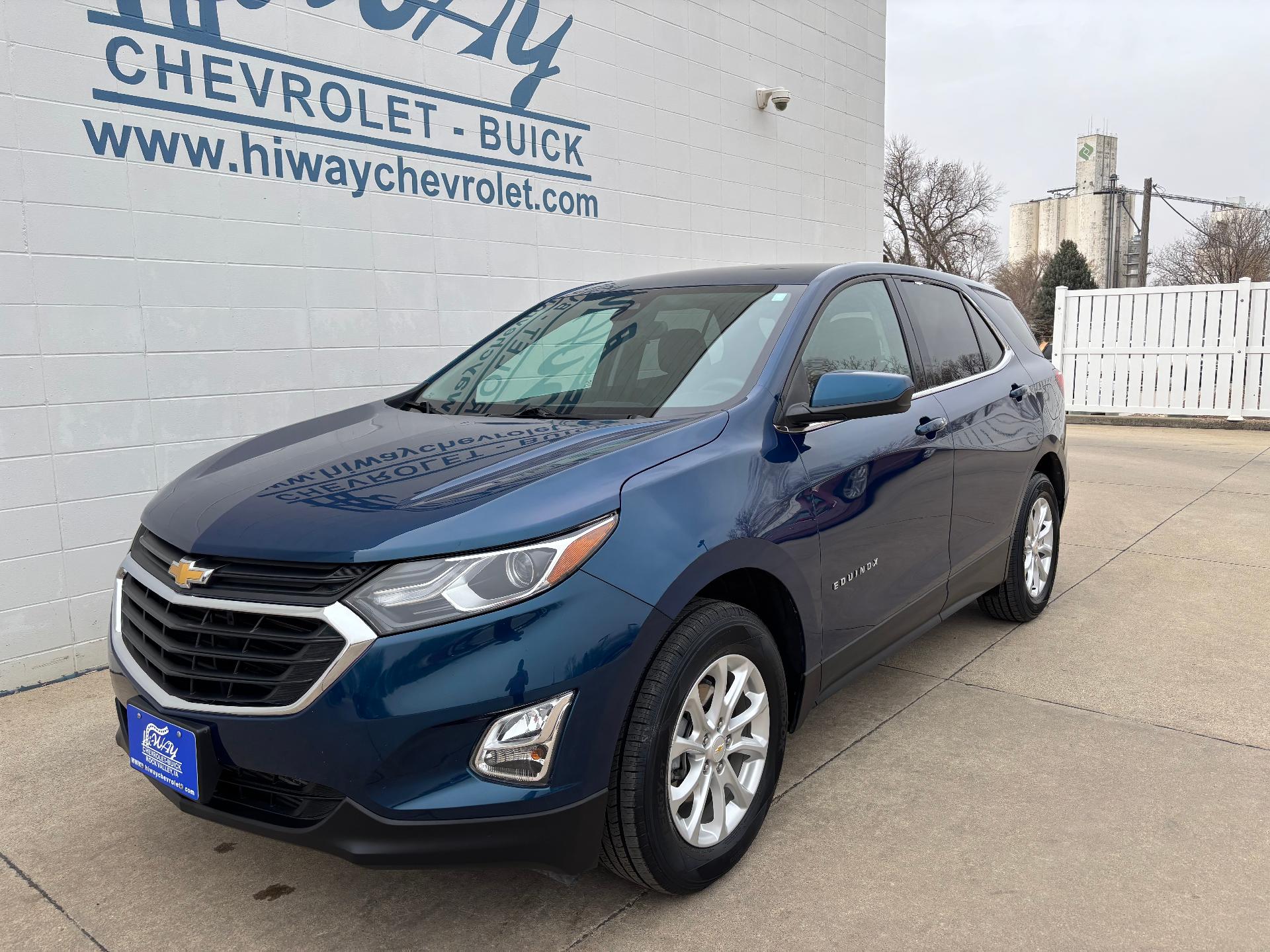 Used 2020 Chevrolet Equinox LT with VIN 2GNAXTEV8L6154707 for sale in Rock Valley, IA