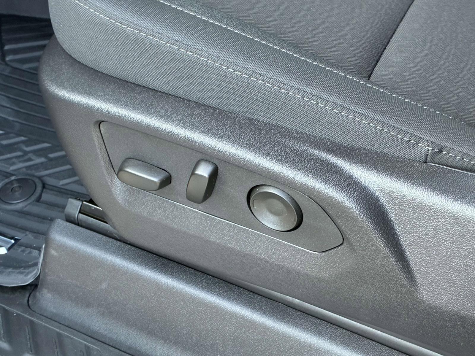 2025 Chevrolet Silverado 1500 Vehicle Photo in LOS ANGELES, CA 90007-3794