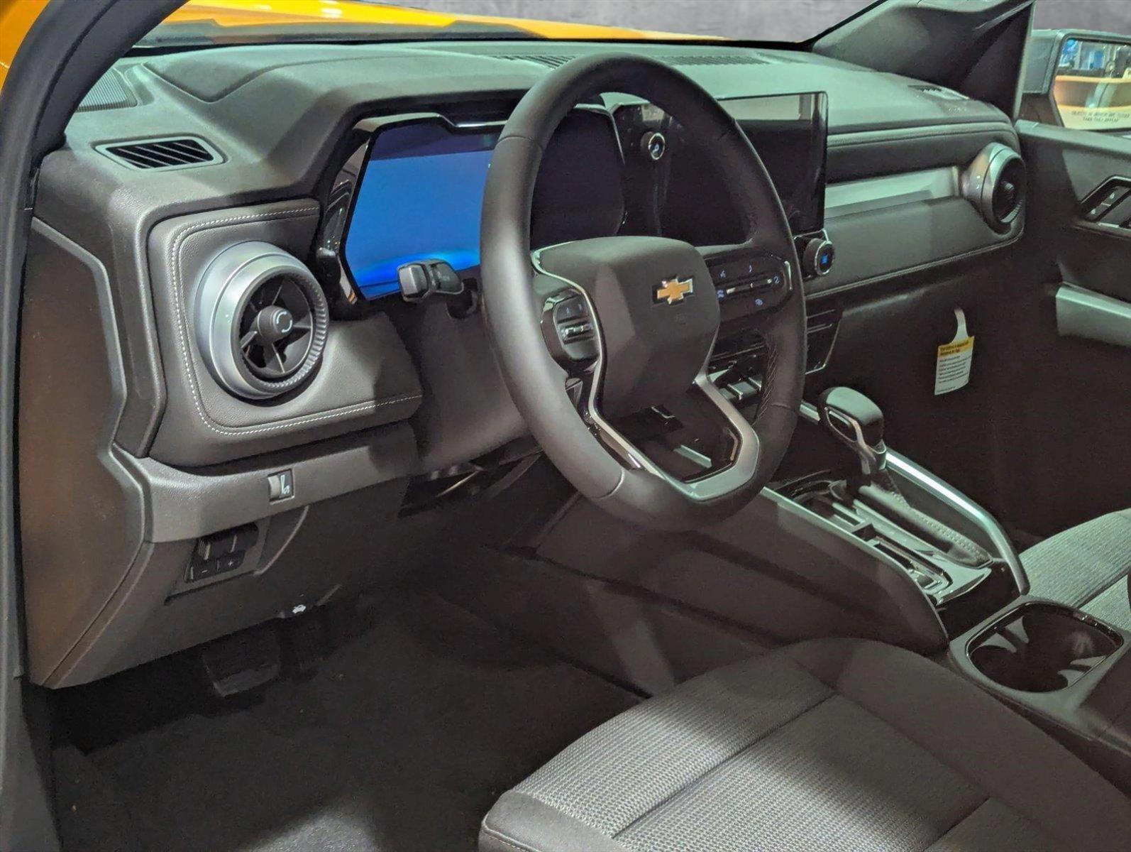 2025 Chevrolet Colorado Vehicle Photo in GREENACRES, FL 33463-3207