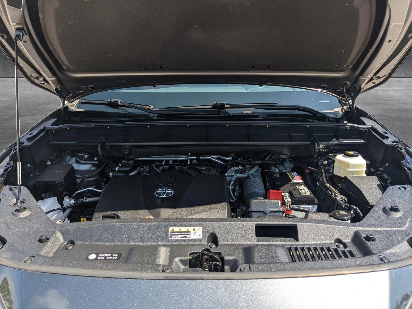 2021 Toyota Highlander Vehicle Photo in Davie, FL 33331