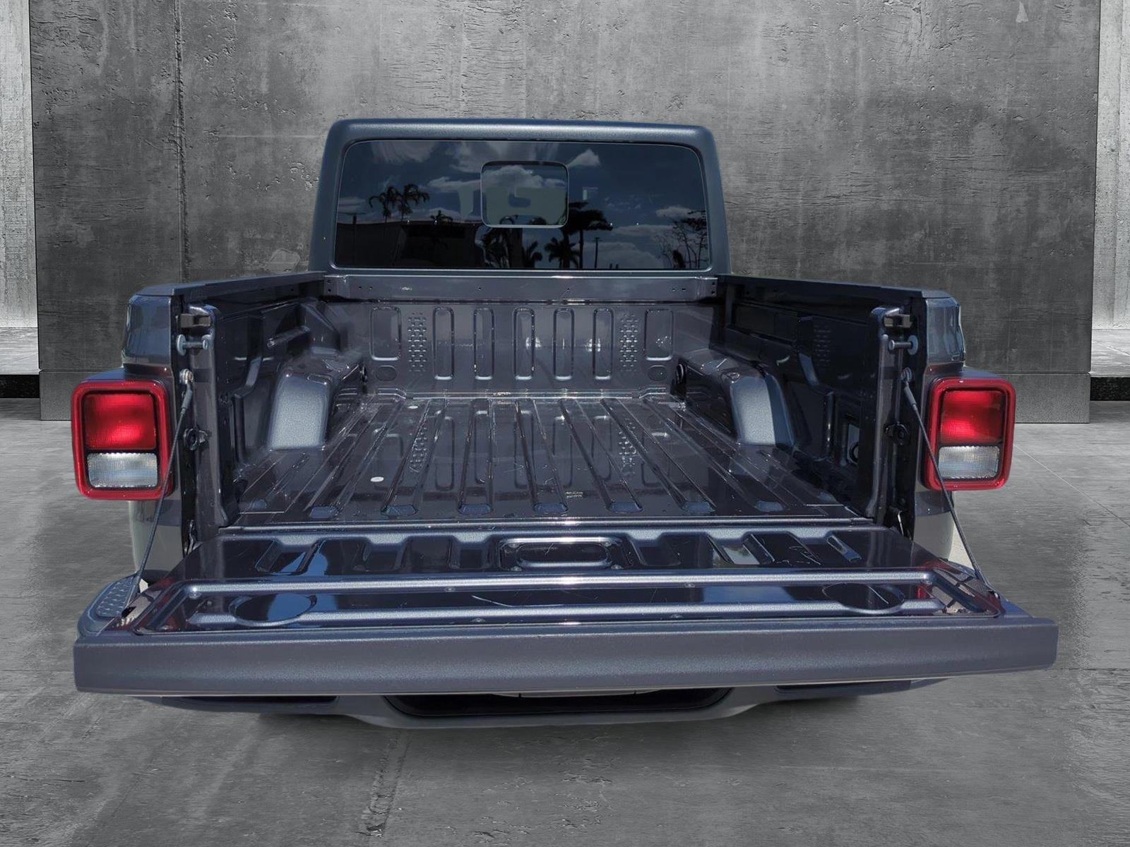 2021 Jeep Gladiator Vehicle Photo in Pembroke Pines, FL 33027