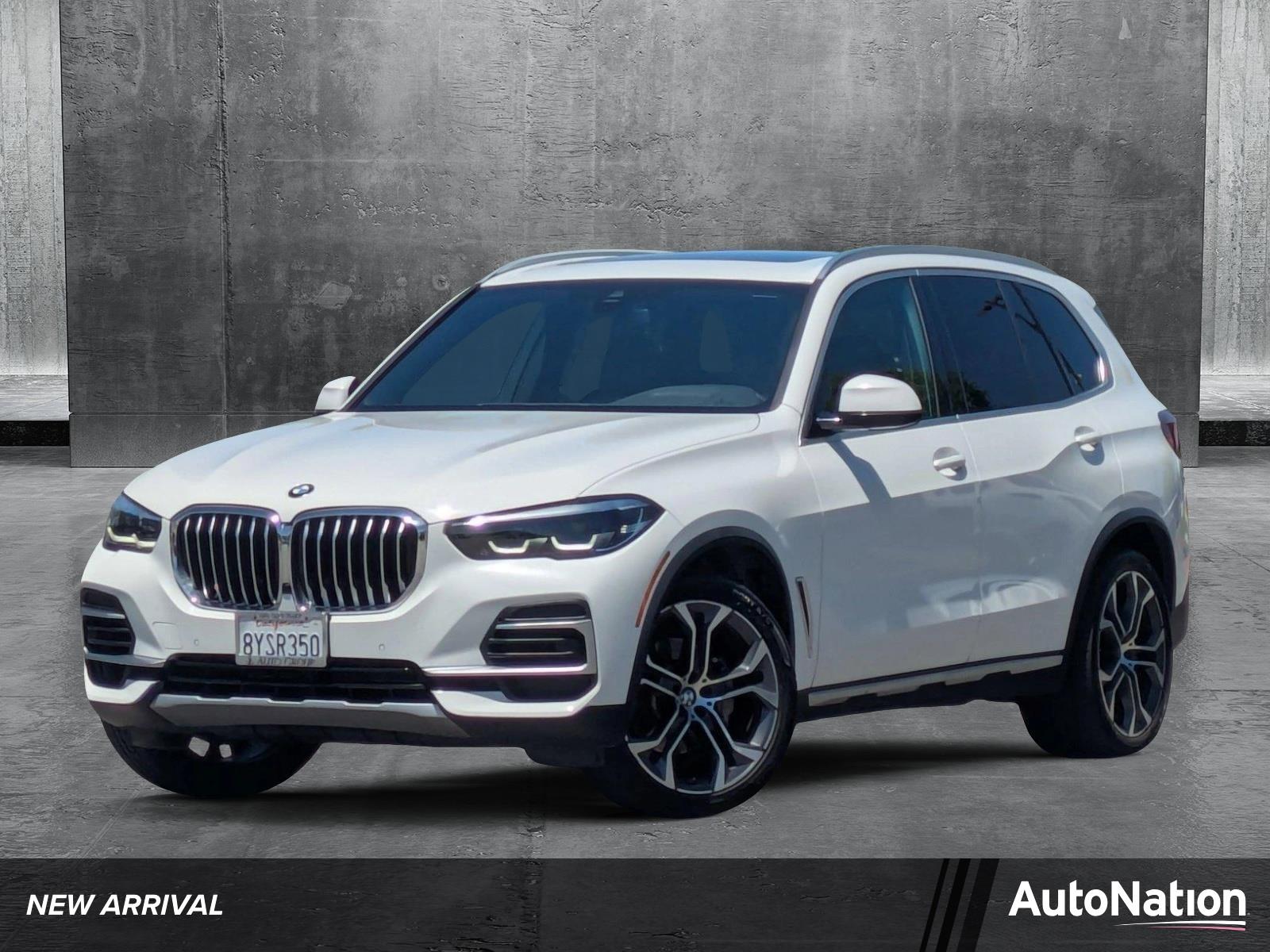 2022 BMW X5 sDrive40i Vehicle Photo in Valencia, CA 91355-1794