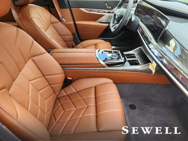 2025 BMW 760i xDrive Vehicle Photo in PLANO, TX 75024