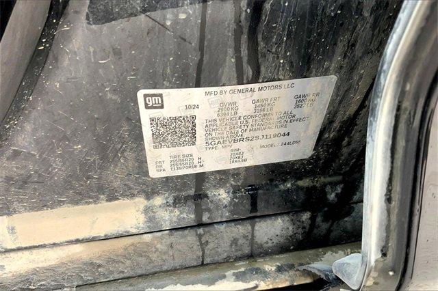2025 Buick Enclave Vehicle Photo in TOPEKA, KS 66609-0000