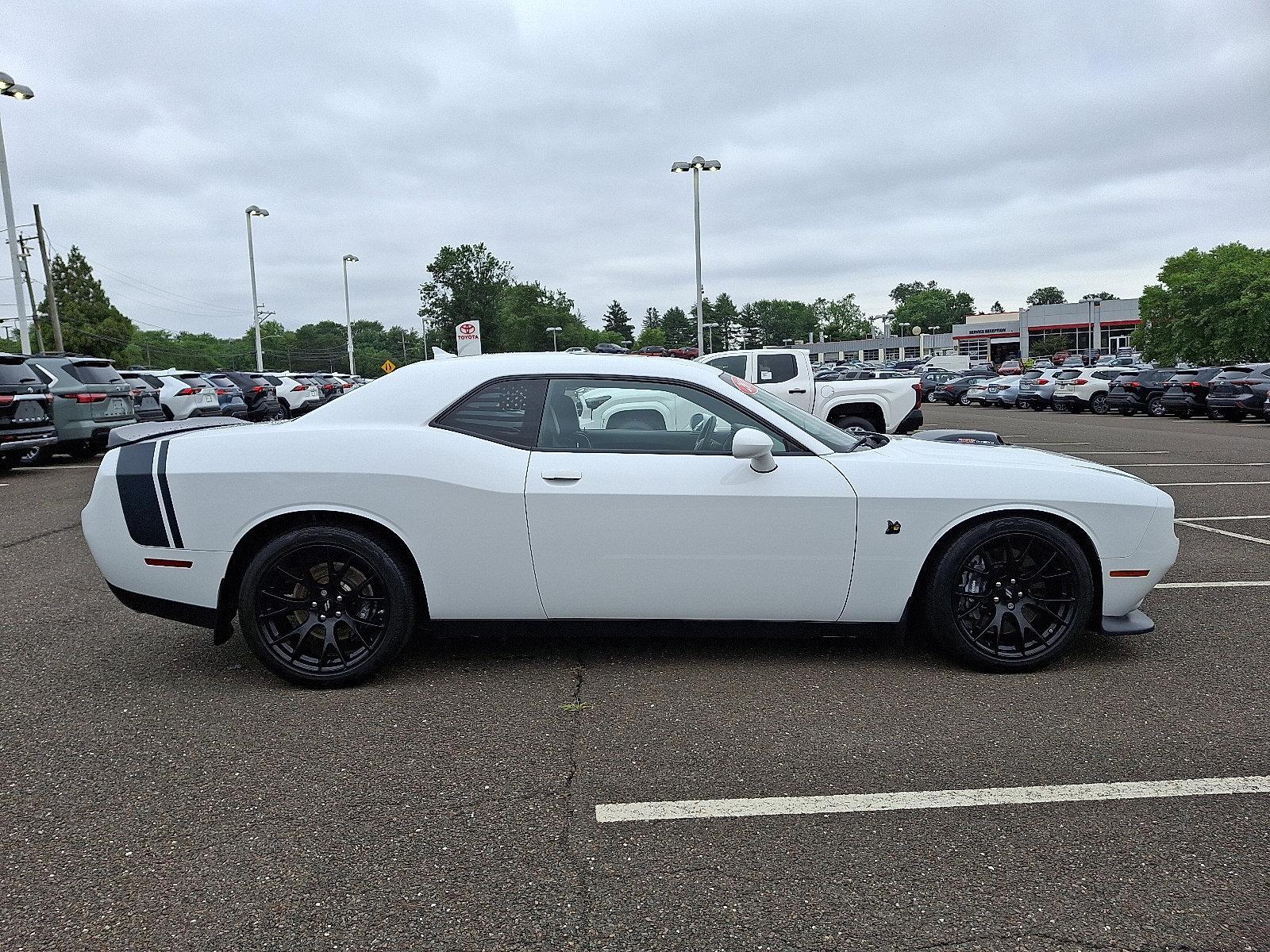 2017 Dodge Challenger Vehicle Photo in Trevose, PA 19053