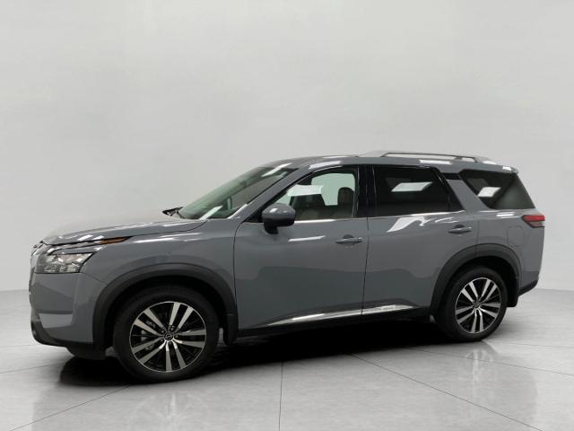 2025 Nissan Pathfinder Vehicle Photo in Appleton, WI 54913