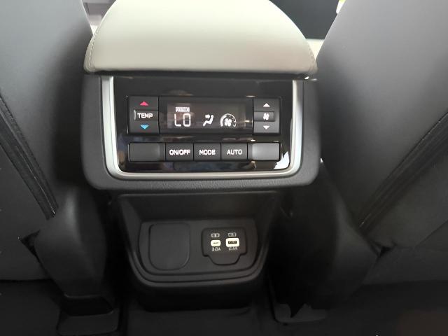 2025 Subaru Ascent Vehicle Photo in Oshkosh, WI 54904