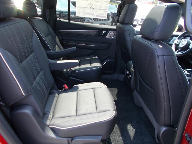 2025 Buick Enclave Vehicle Photo in LOWELL, MA 01852-4336