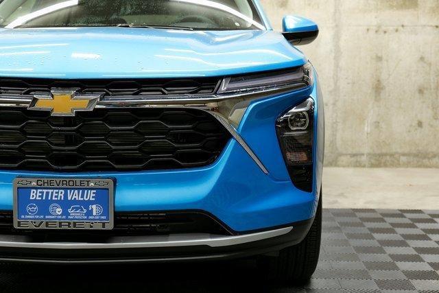 2025 Chevrolet Trax Vehicle Photo in EVERETT, WA 98203-5662