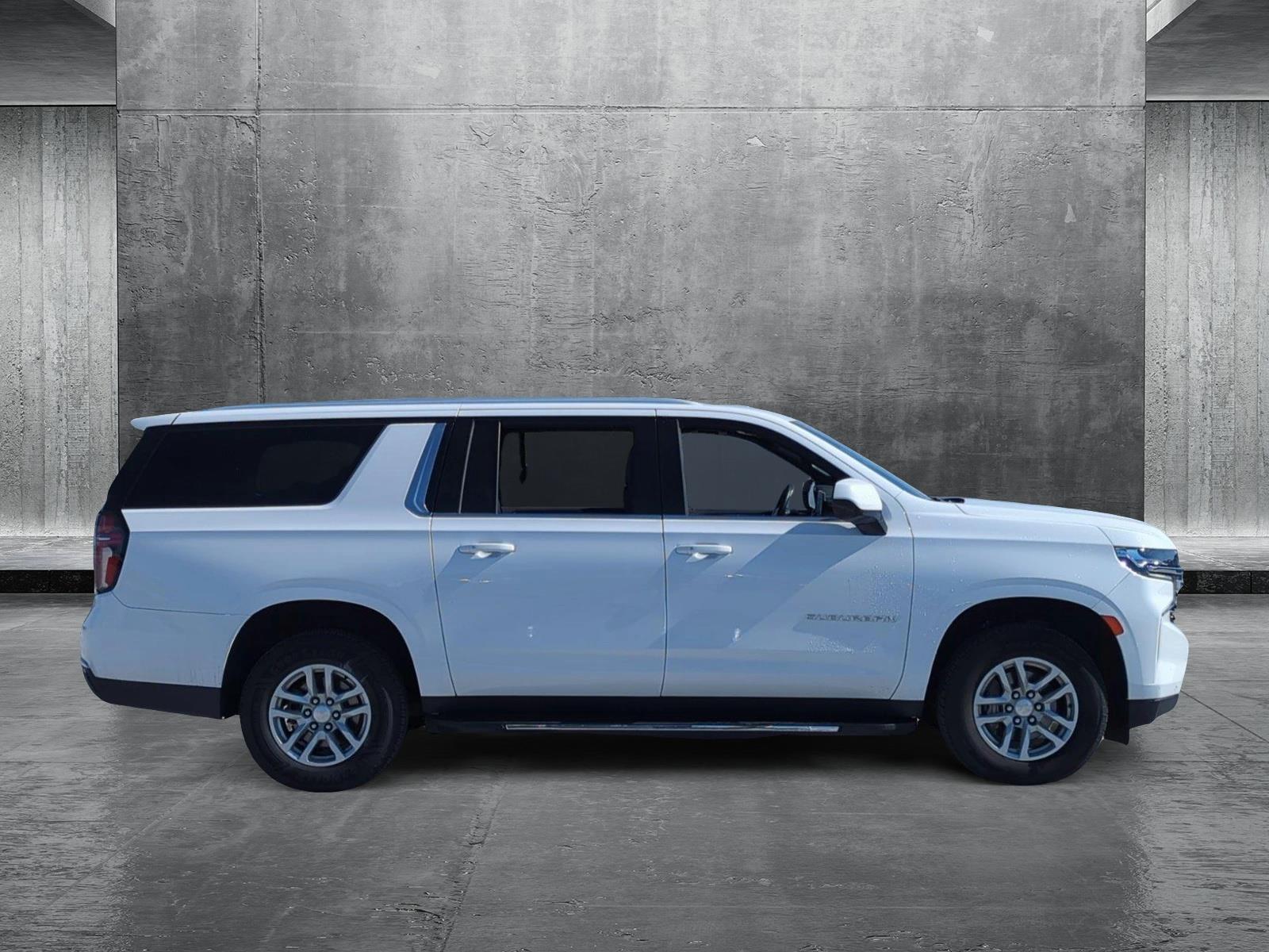 2023 Chevrolet Suburban Vehicle Photo in Ft. Myers, FL 33907