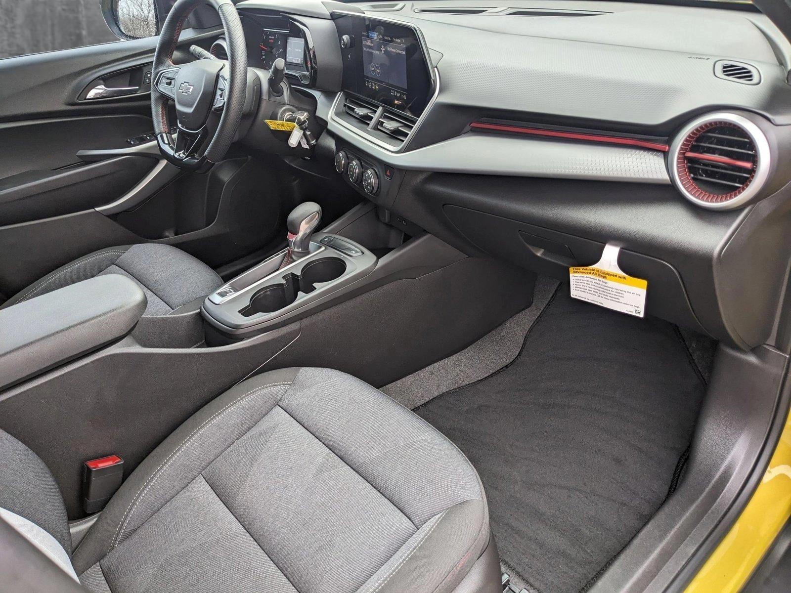 2025 Chevrolet Trax Vehicle Photo in HOUSTON, TX 77034-5009