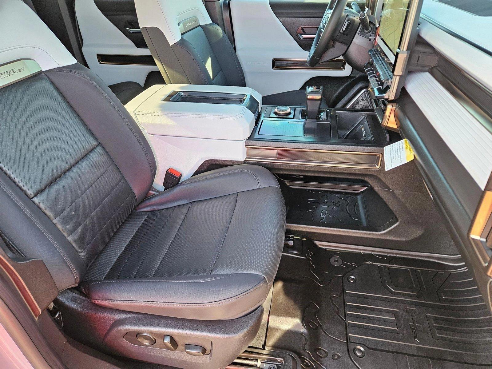 2024 GMC HUMMER EV Pickup Vehicle Photo in PEORIA, AZ 85382-3715