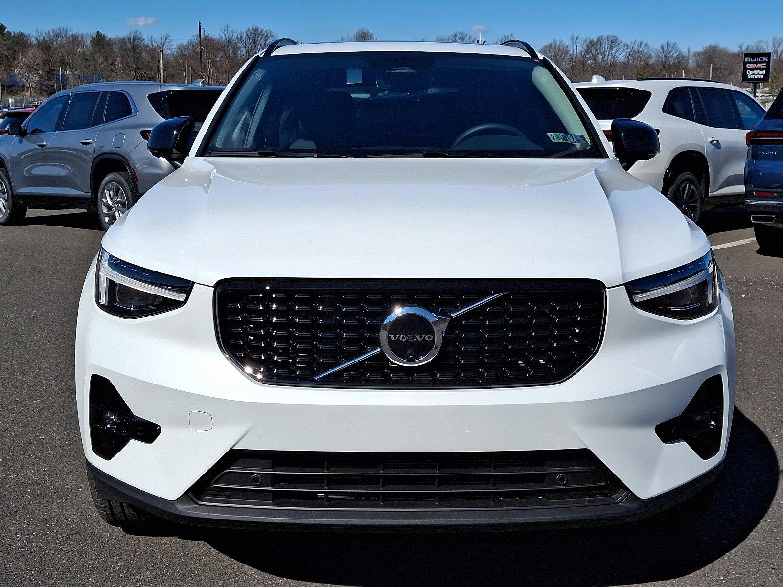 2025 Volvo XC40 Vehicle Photo in Trevose, PA 19053