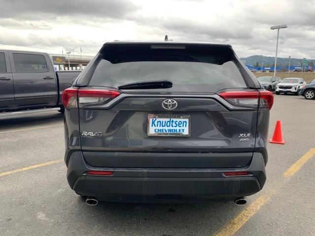 2019 Toyota RAV4 Vehicle Photo in POST FALLS, ID 83854-5365