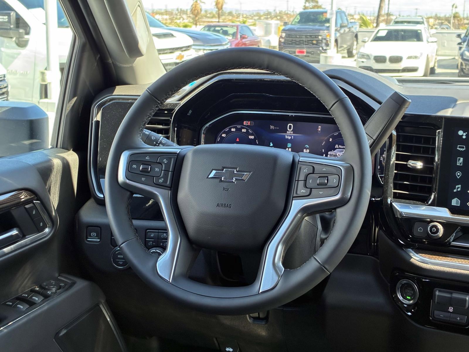 2025 Chevrolet Silverado 2500 HD Vehicle Photo in LOS ANGELES, CA 90007-3794
