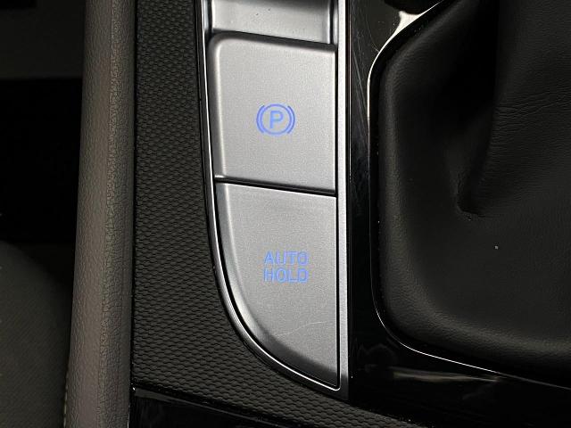 2024 Hyundai ELANTRA Vehicle Photo in Appleton, WI 54913
