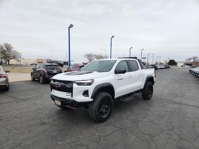 2025 Chevrolet Colorado Vehicle Photo in HAYS, KS 67601-1994