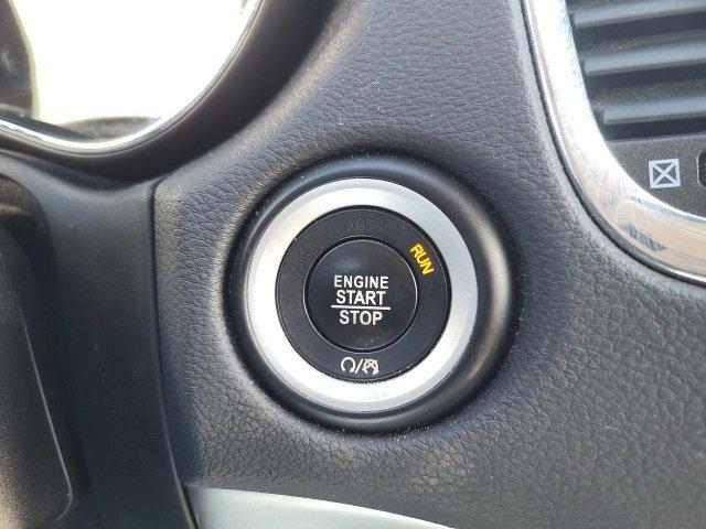 2017 Dodge Durango Vehicle Photo in THOMPSONTOWN, PA 17094-9014
