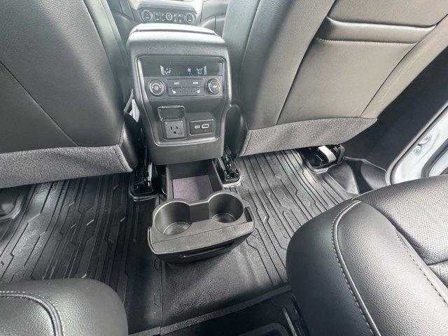2023 GMC Acadia Vehicle Photo in LEOMINSTER, MA 01453-2952