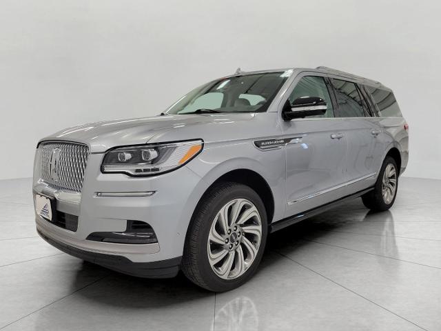 2022 Lincoln Navigator L Vehicle Photo in Neenah, WI 54956