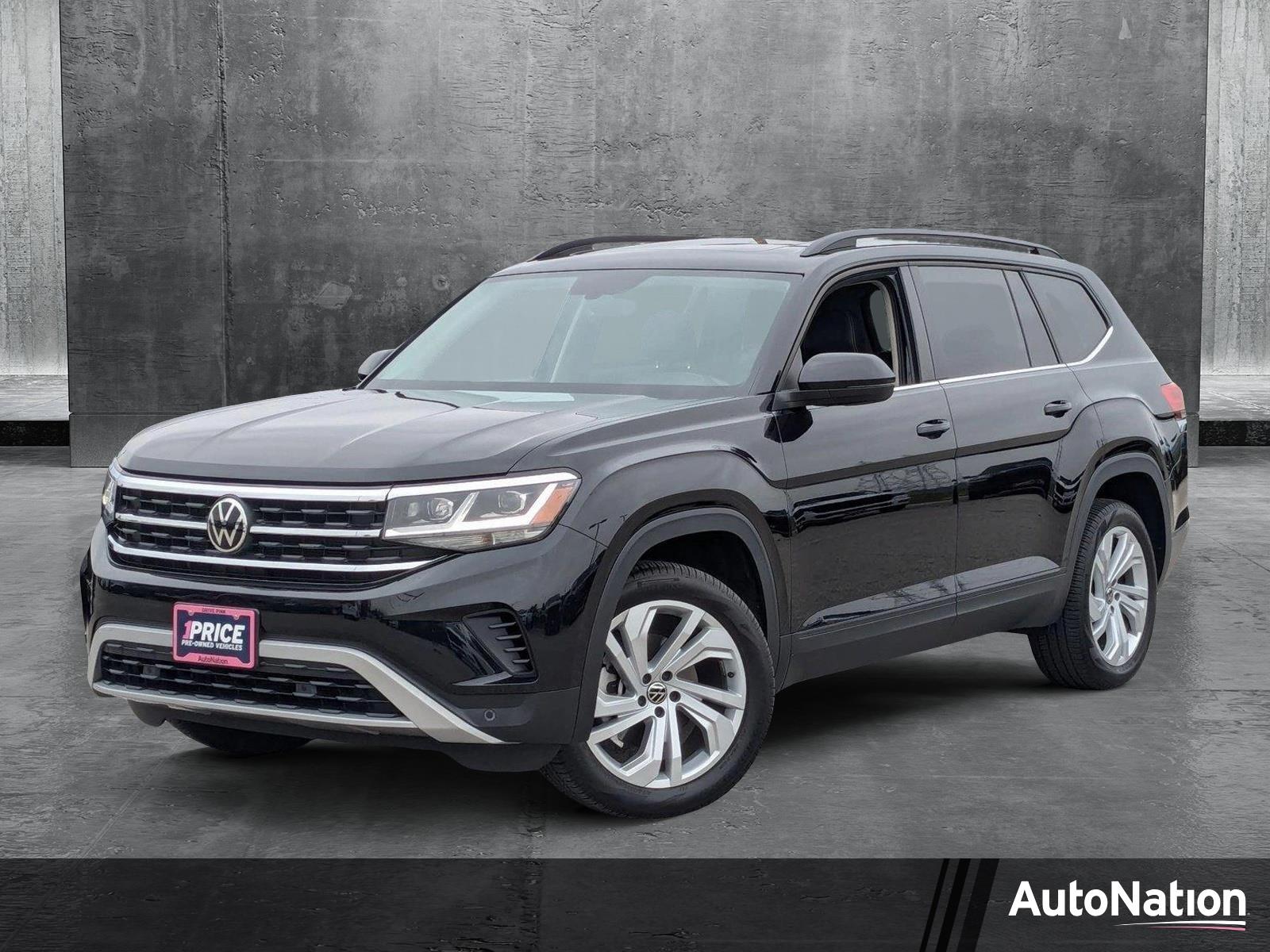 2022 Volkswagen Atlas Vehicle Photo in Valencia, CA 91355