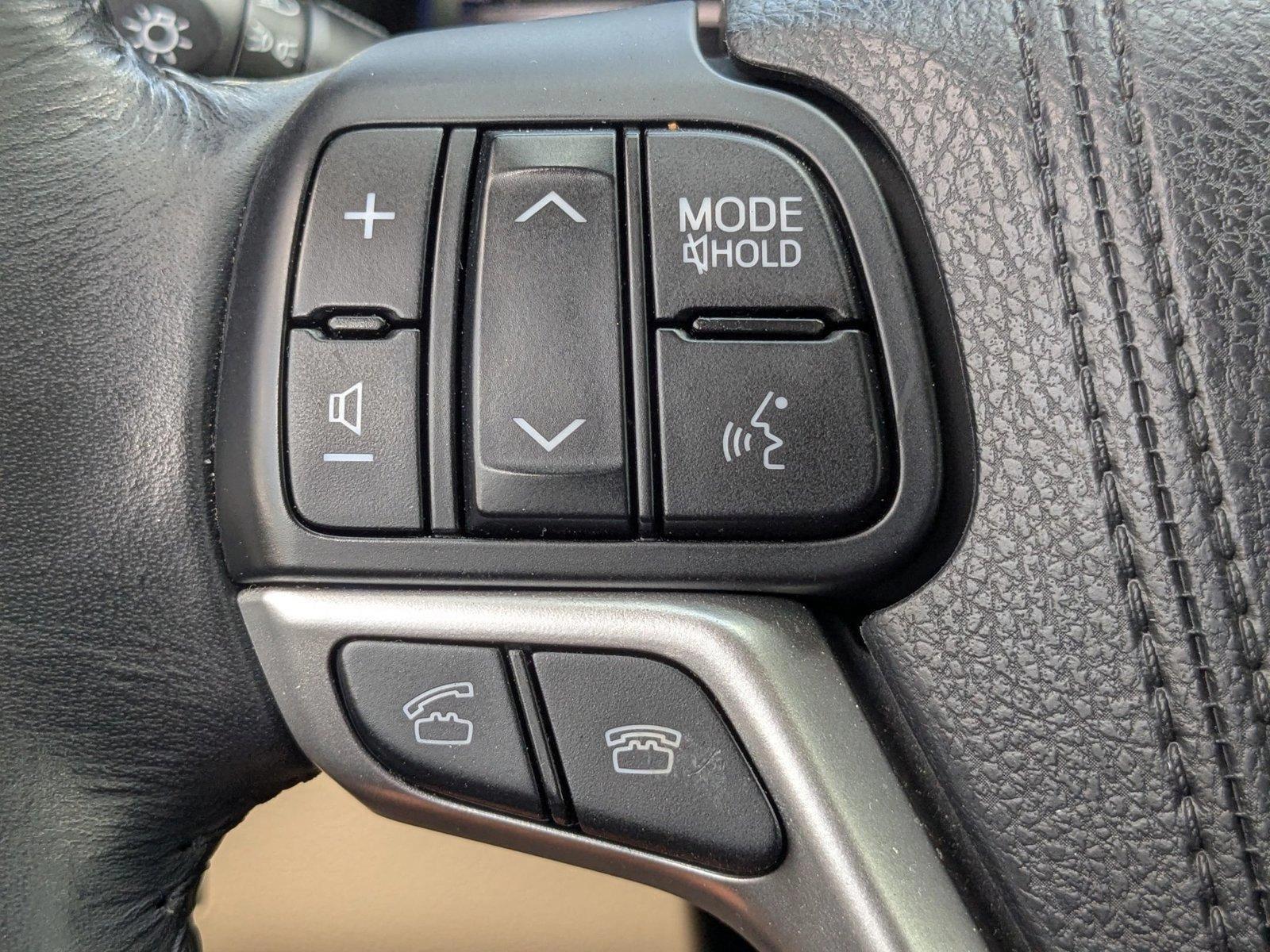 2015 Toyota Highlander Vehicle Photo in St. Petersburg, FL 33713