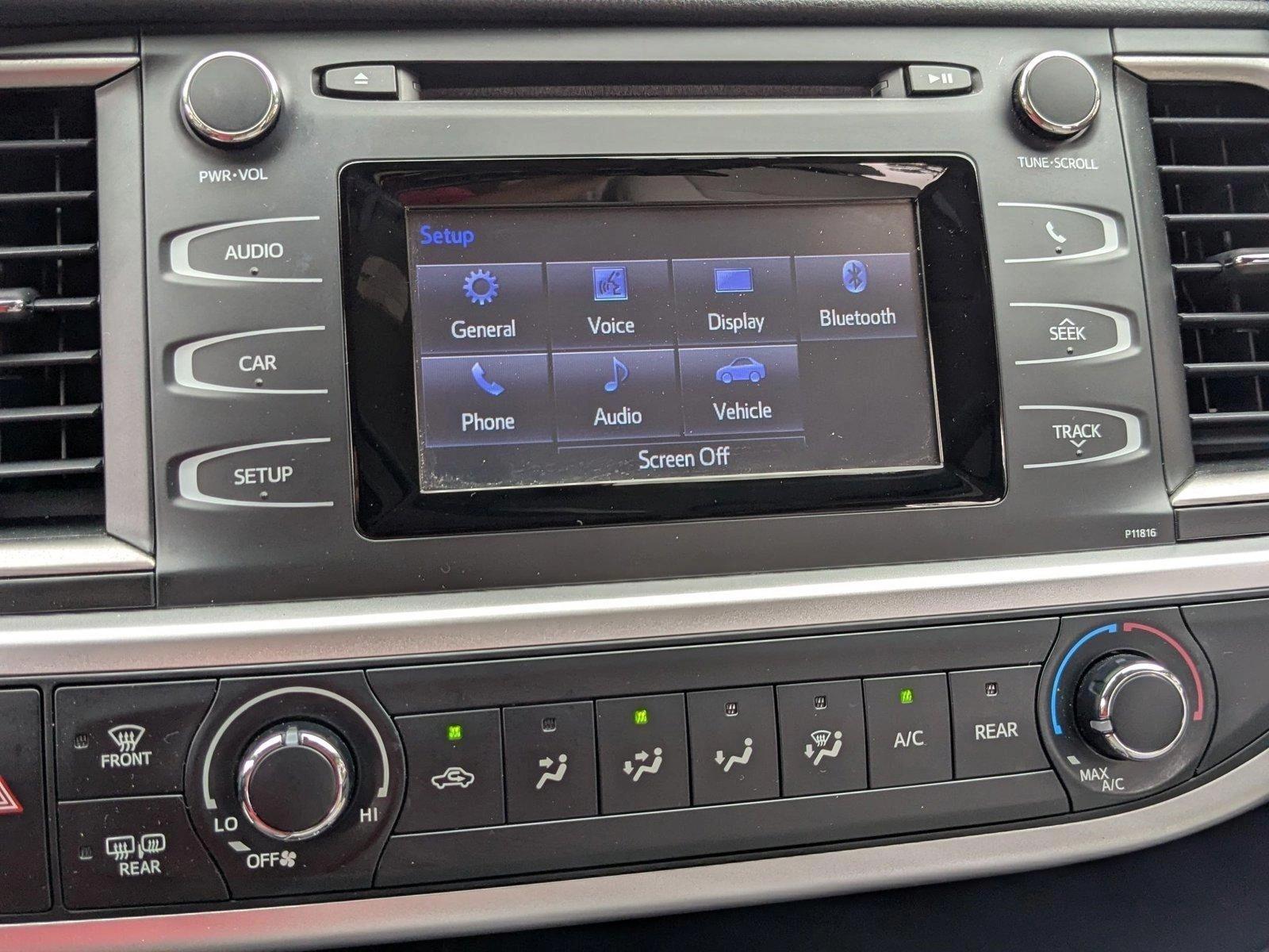 2019 Toyota Highlander Vehicle Photo in West Palm Beach, FL 33417