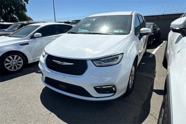 2023 Chrysler Pacifica Vehicle Photo in ELK GROVE, CA 95757-8703