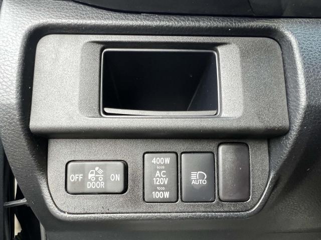 2019 Toyota Tacoma 4WD Vehicle Photo in Roslyn, NY 11576