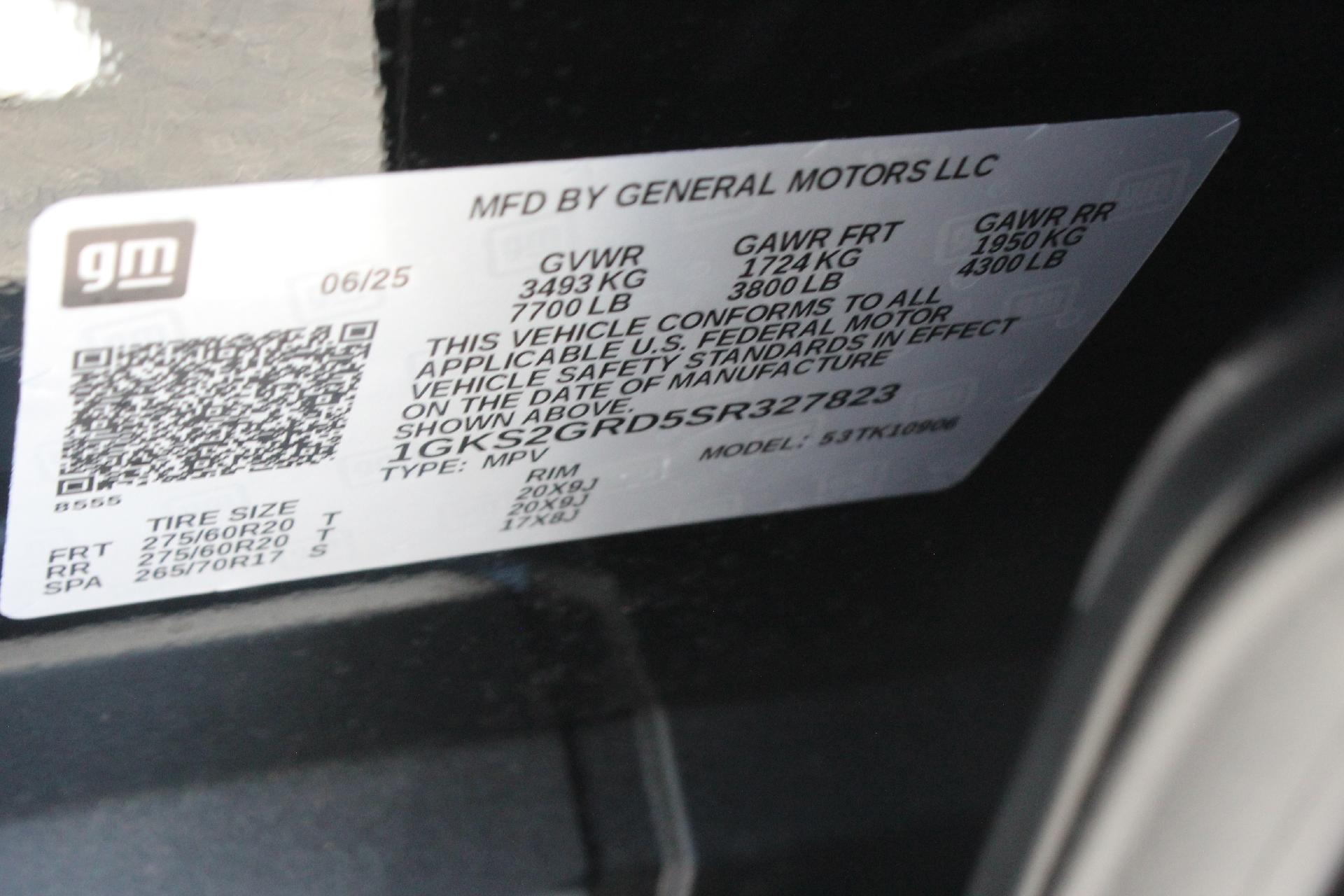 2025 GMC Yukon XL Vehicle Photo in AURORA, CO 80012-4011