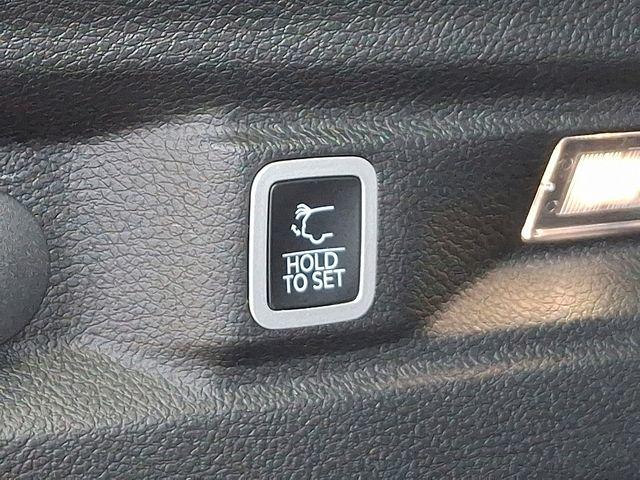 2022 Jeep Grand Cherokee L Vehicle Photo in PAWLING, NY 12564-3219