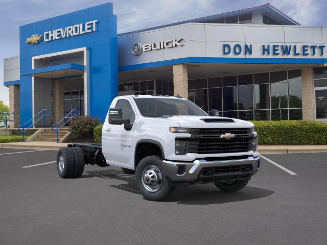 2025 Chevrolet Silverado 3500 HD Chassis Cab Vehicle Photo in GEORGETOWN, TX 78626-7508