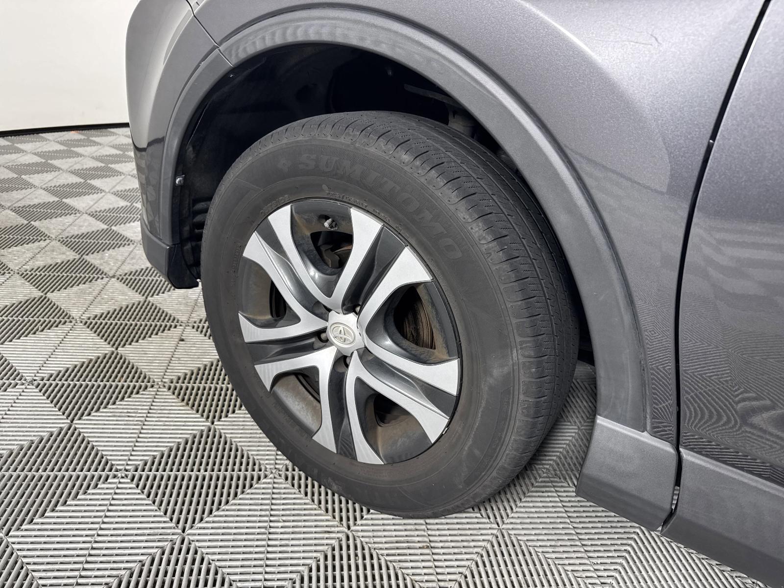 2017 Toyota RAV4 Vehicle Photo in Georgetown, TX 78626