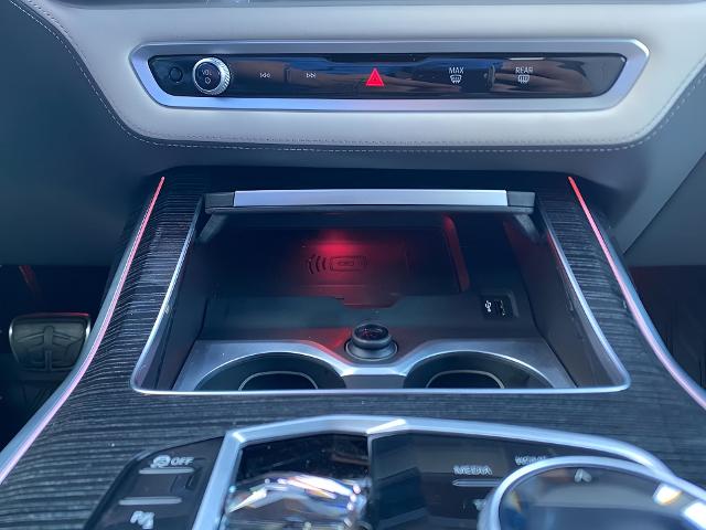 2024 BMW X7 Vehicle Photo in APPLETON, WI 54914-8833