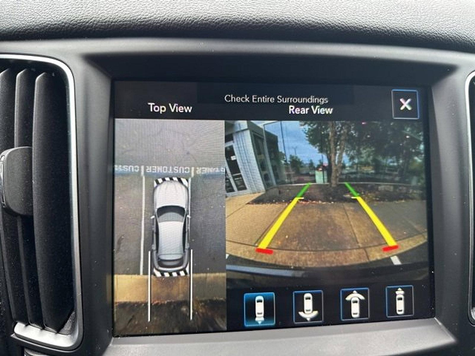2017 Maserati Levante Vehicle Photo in Willow Grove, PA 19090