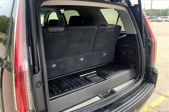 2019 Cadillac Escalade Vehicle Photo in KANSAS CITY, MO 64114-4545