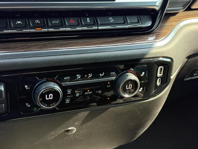 2024 Chevrolet Silverado 1500 Vehicle Photo in COLUMBIA, MO 65203-3903