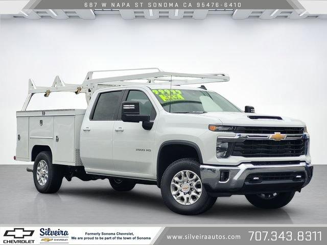 Summit White 2026 Chevrolet Silverado 3500HD Chassis LT Crew Cab 4WD Pickup Truck Four-Wheel Drive Automatic